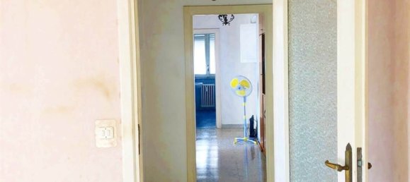 3 rooms Apartment in Rome, Italy No. 166306 15