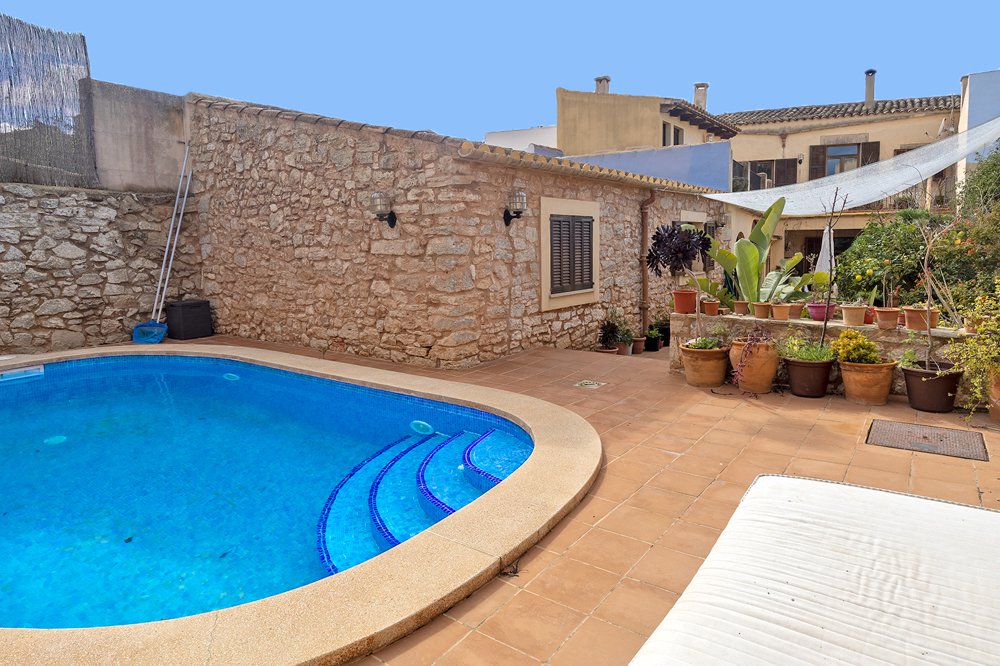 5 bedrooms Townhouse in Santanyi, Spain No. 16215