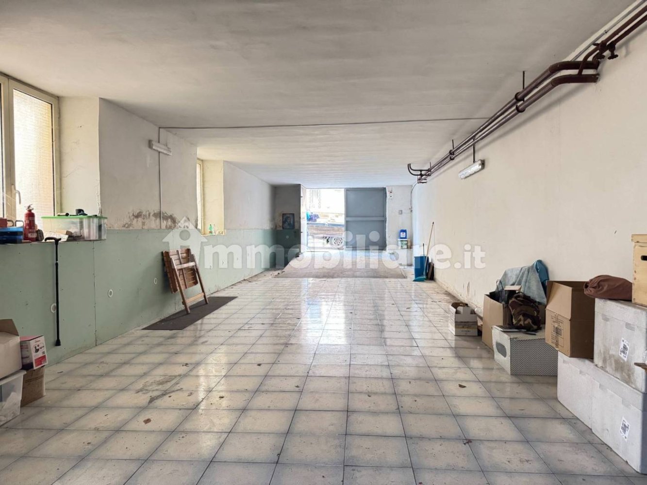 105m² Warehouse in Pollena Trocchia, Italy No. 63730