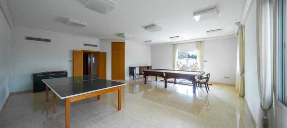 6 bedrooms House in Agios Athanasios, Cyprus No. 7099 12