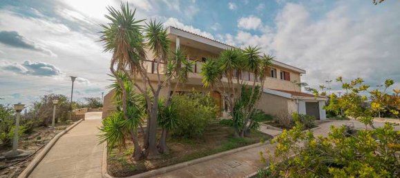 6 bedrooms House in Agios Athanasios, Cyprus No. 7099 15