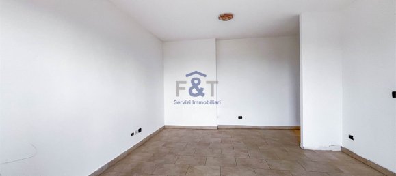 1 bedroom Apartment in Somma Lombardo, Italy No. 110698 2
