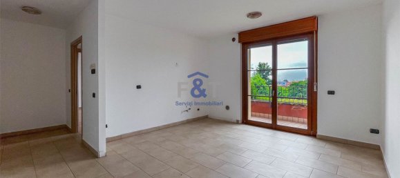 1 bedroom Apartment in Somma Lombardo, Italy No. 110698 11
