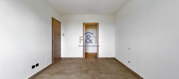 1 bedroom Apartment in Somma Lombardo, Italy No. 110698 3