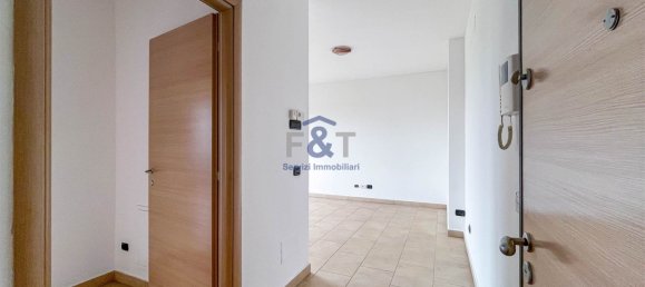 1 bedroom Apartment in Somma Lombardo, Italy No. 110698 4