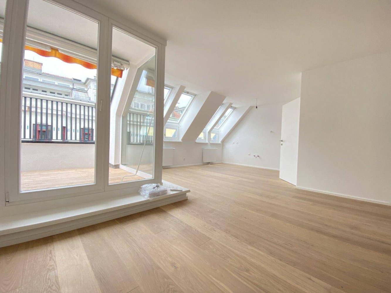 3-salle Duplex à Wahring, Austria No. 53480