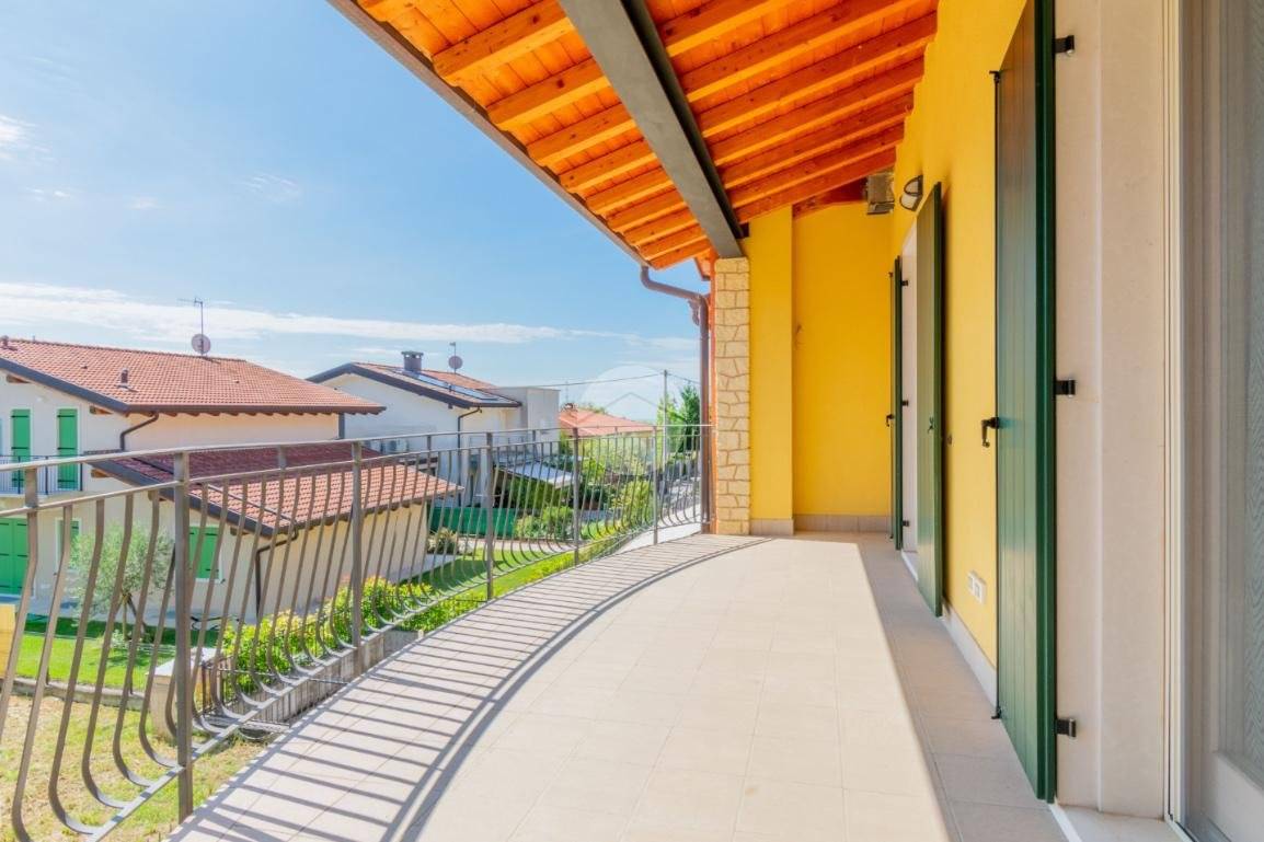 2 bedrooms Apartment in Negrar, Italy No. 289593