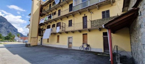 عقار تجاري في Gravellona Toce, Italy 216متر مربع رقم 67961 16