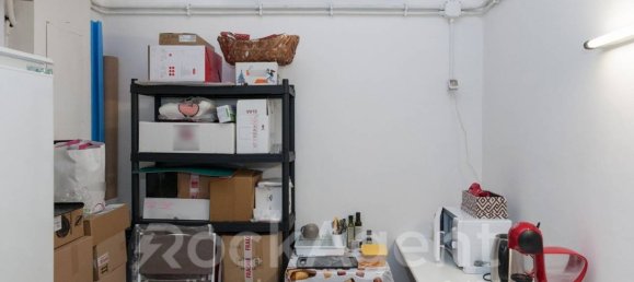 2 rooms Office in Rome, Italy No. 100624 10