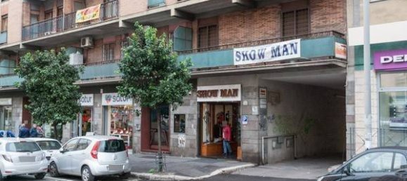 2 rooms Office in Rome, Italy No. 100624 2