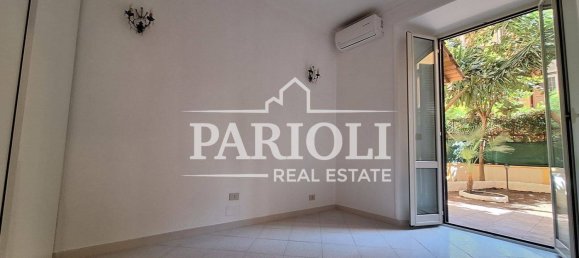 1 bedroom Apartment in Rome, Italy No. 357500 18