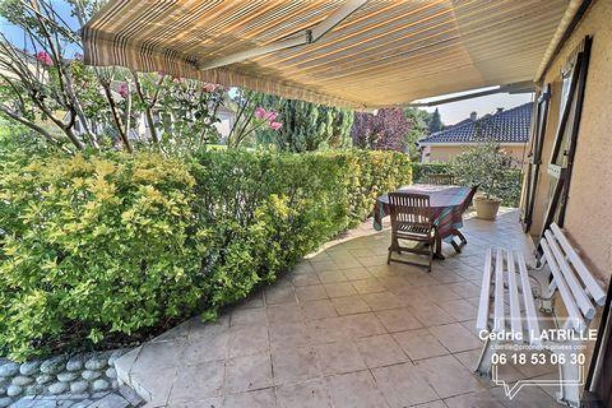 3 غرف نوم منزل في Juillan, France رقم 25211