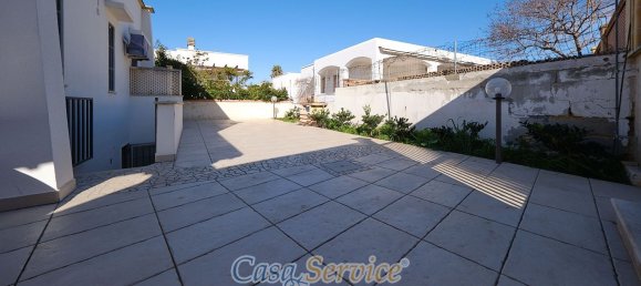 4 rooms House in Taviano, Italy No. 187874 29