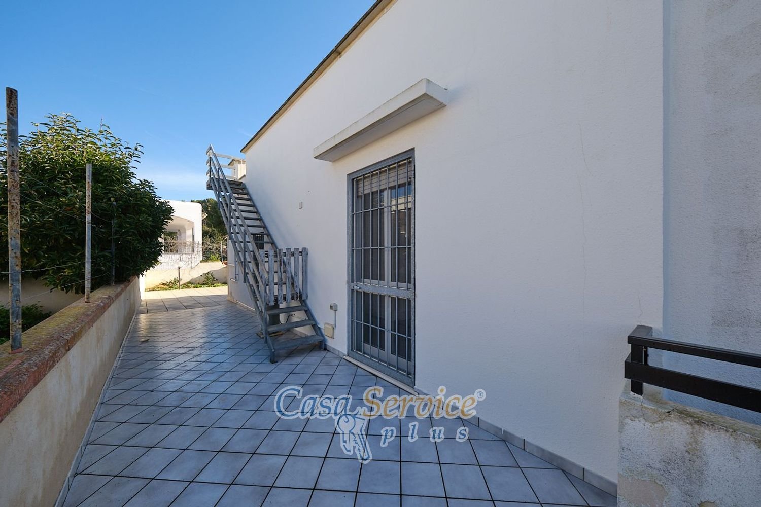 4 rooms House in Taviano, Italy No. 187874