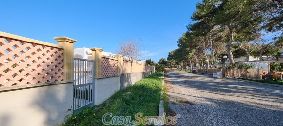 4 rooms House in Taviano, Italy No. 187874 11