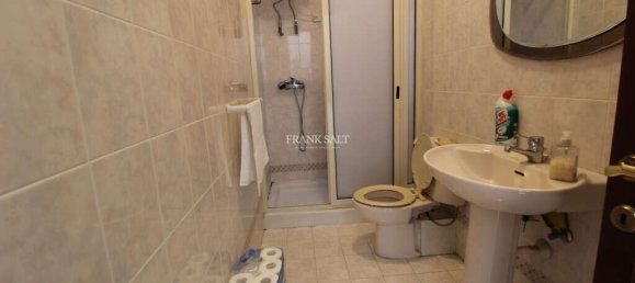 Bungalow de 3 dormitorios en Attard, Malta No. 11253 11