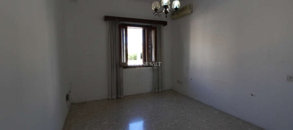 Bungalow de 3 dormitorios en Attard, Malta No. 11253 7