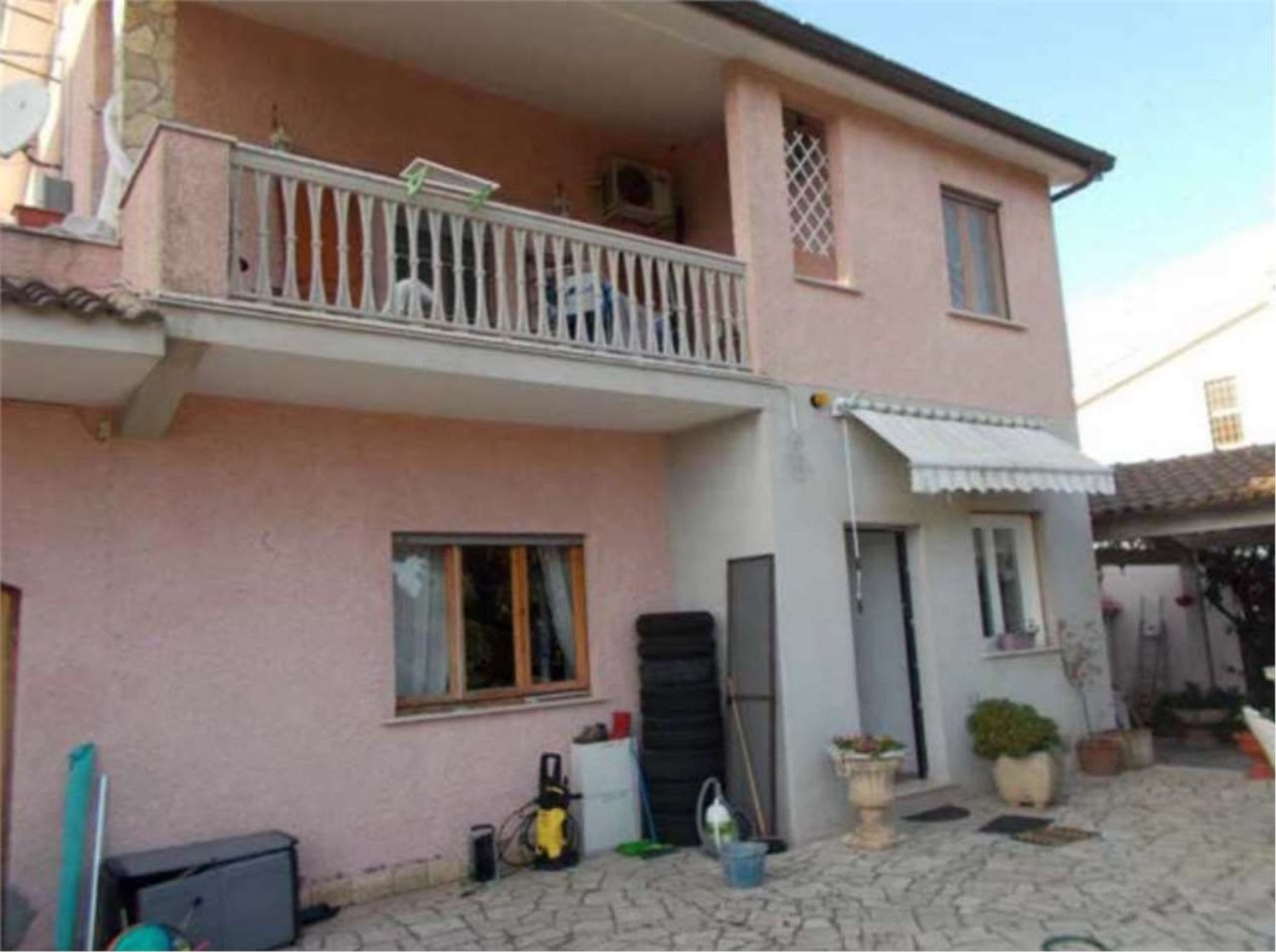 7 rooms Villa in Ardea, Italy No. 204699