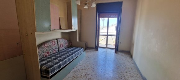 3 rooms Apartment in Scafati, Italy No. 269443 4