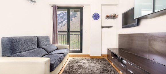 1 bedroom Apartment in Aisa, Spain No. 65500 8