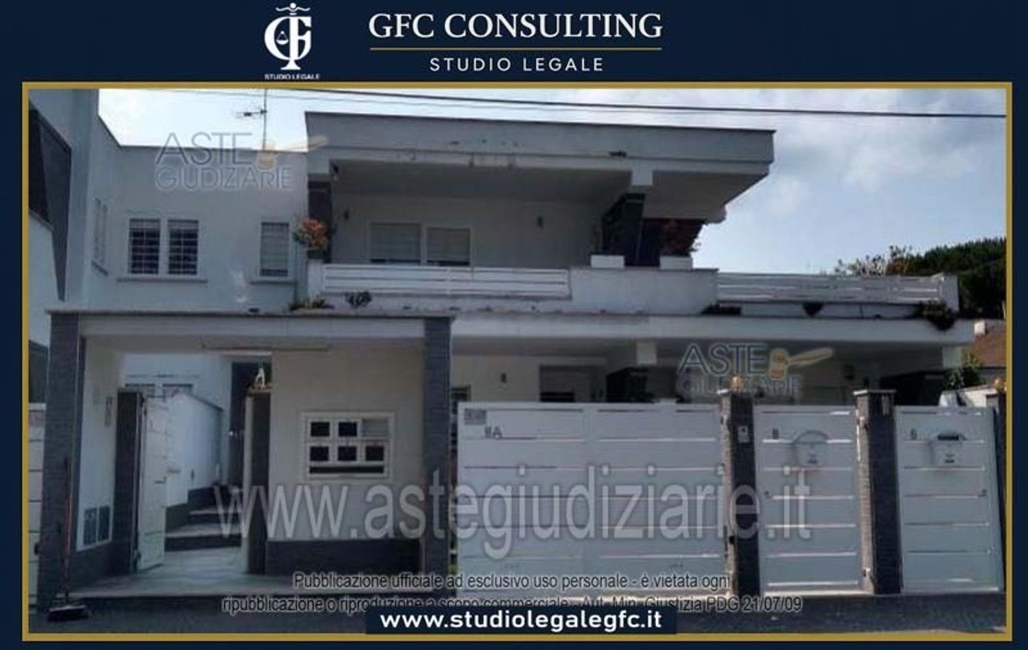 5 bedrooms Apartment in Rome, Italy No. 395424