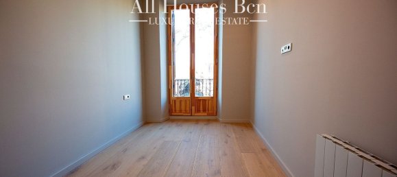 3 Schlafzimmer Wohnung in Ciutat Vella, Spain, Nr. 25644 11