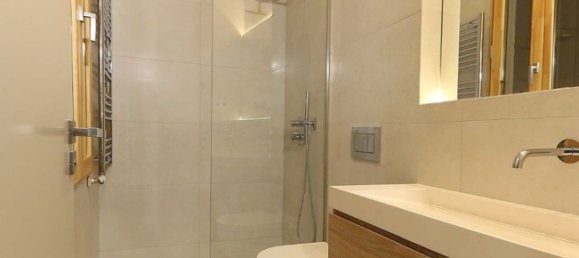 3 Schlafzimmer Wohnung in Ciutat Vella, Spain, Nr. 25644 16