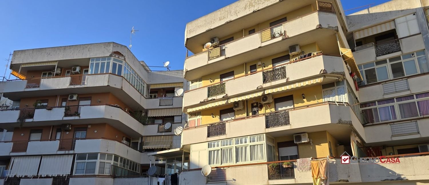 4 rooms Apartment in Messina, Italy No. 274852