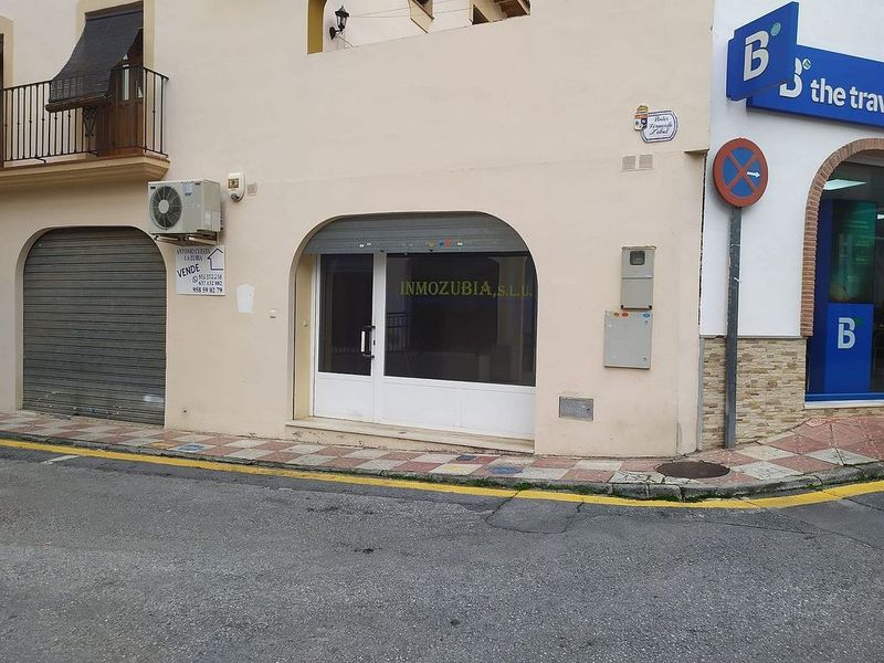  Commercial property in La Zubia, Spain No. 219646