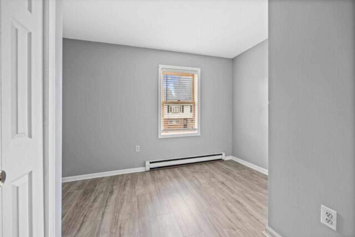 3 bedrooms House in Waterbury, USA No. 390083