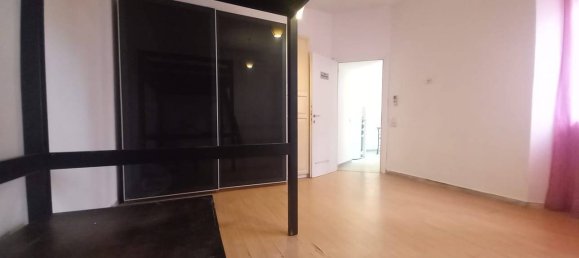1 bedroom Apartment in Rome, Italy No. 294435 4