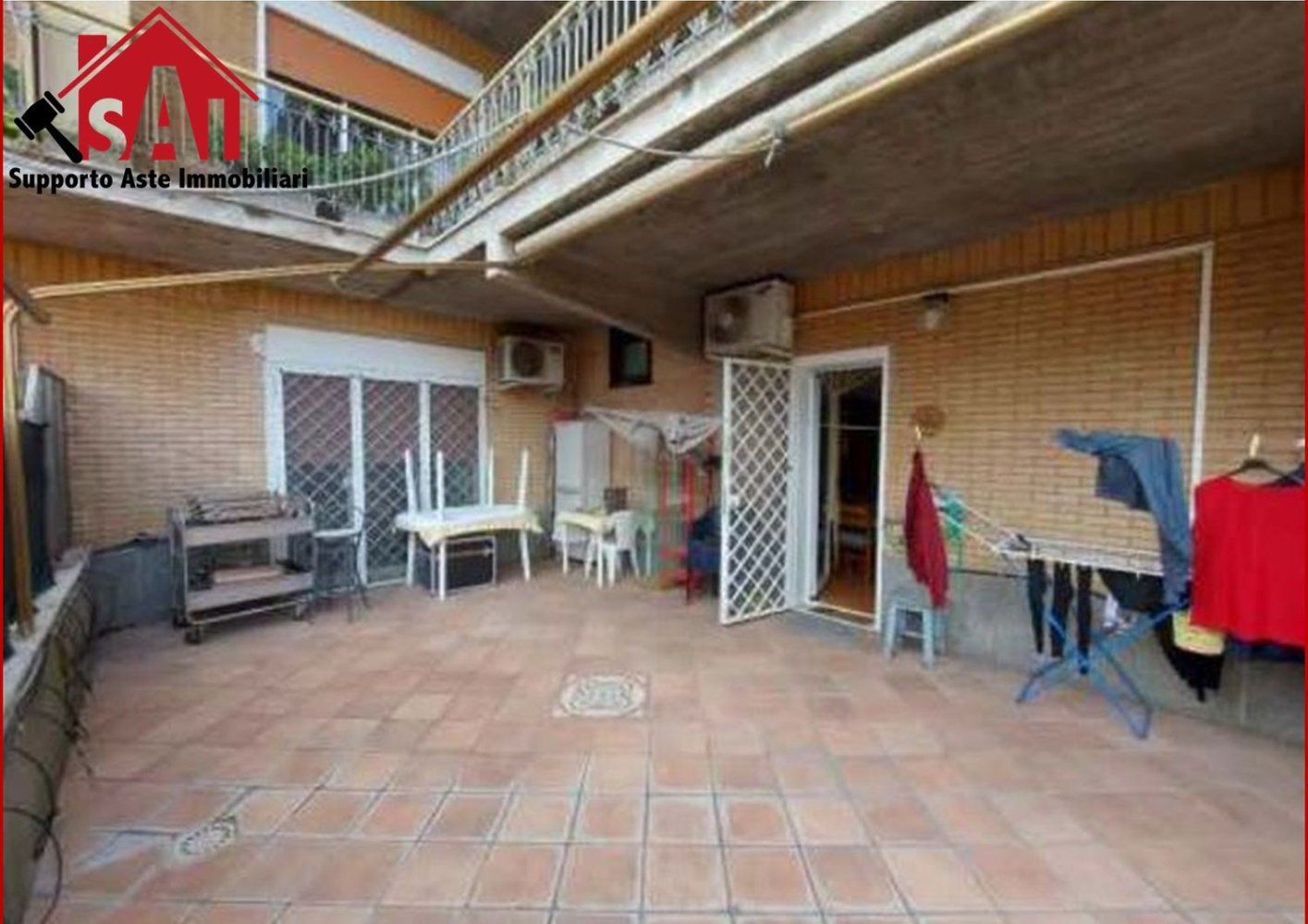 Квартира с 4 комнатами в Рим, Италия № 204582