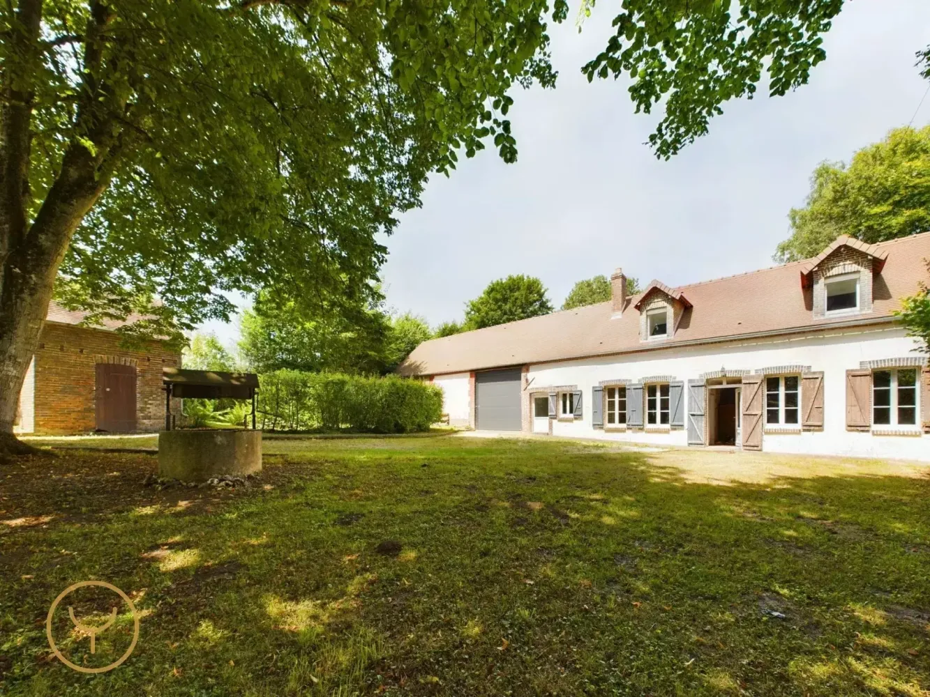 Casa de 3 dormitorios en Saint-Mards-en-Othe, France No. 251070