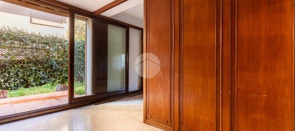 2 chambres Appartement à Rome, Italy No. 292359 4