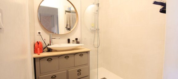 2 bedrooms House in Lormont, France No. 100332 9