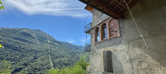 6 bedrooms House in Fonteno, Italy No. 357983 18