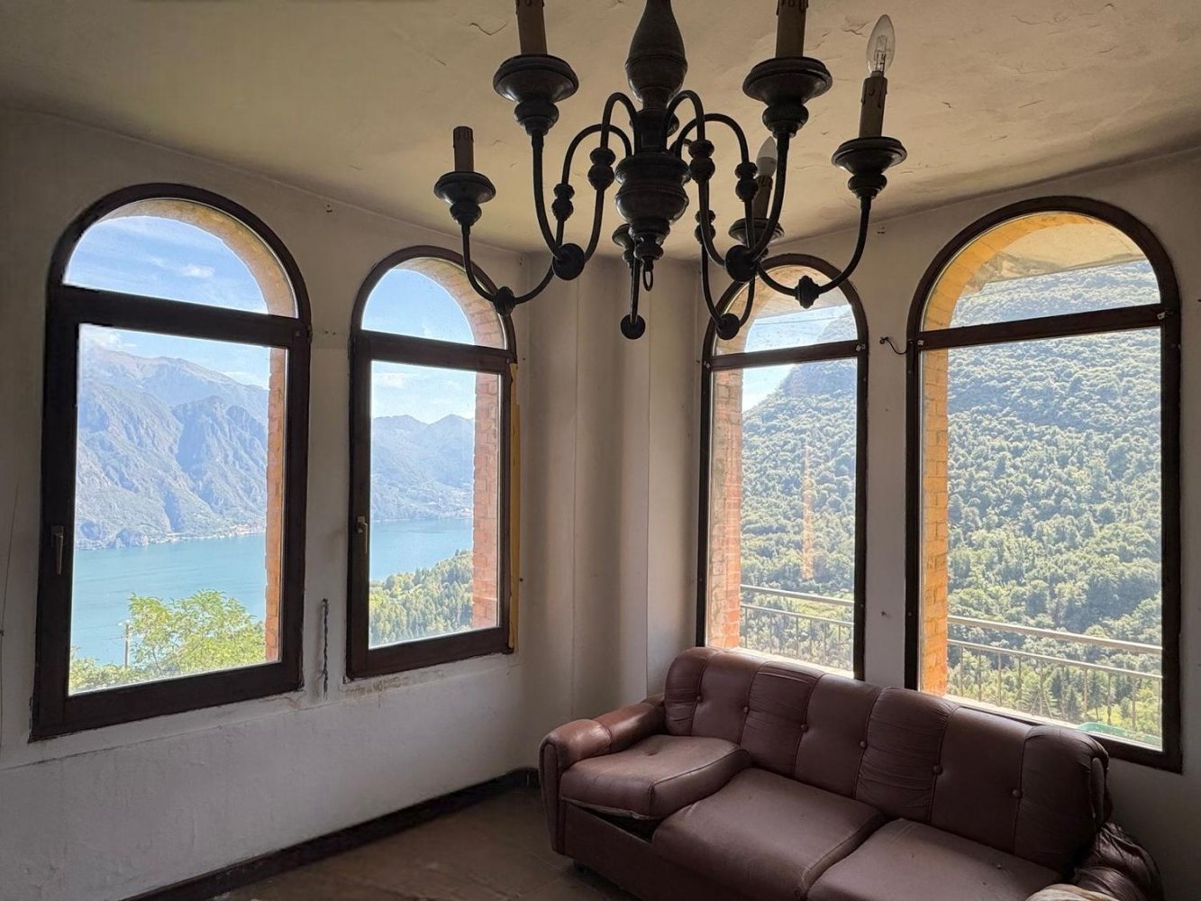 6 bedrooms House in Fonteno, Italy No. 357983