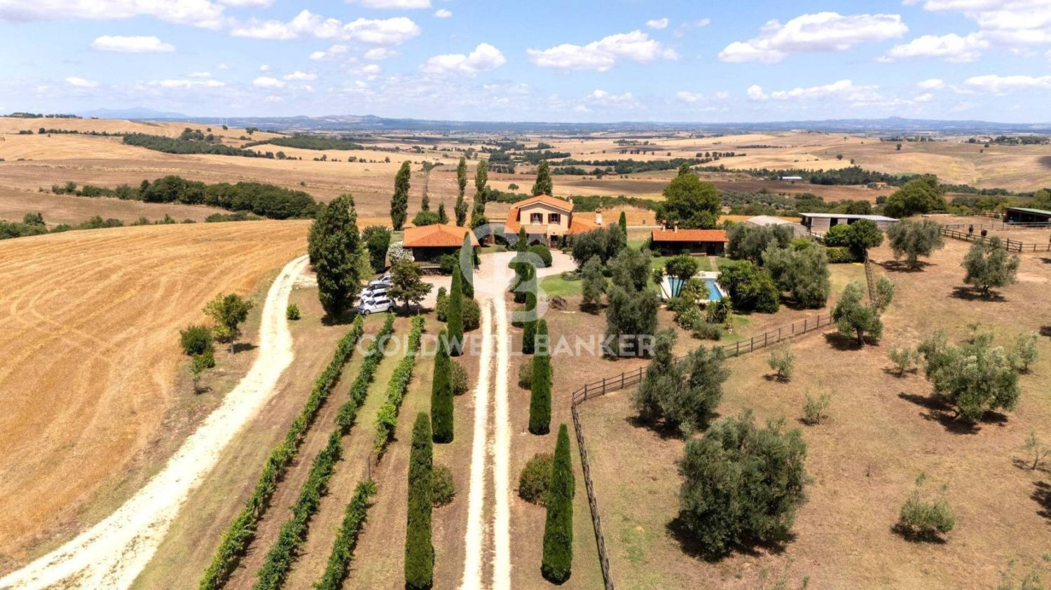 Casa de 4 dormitorios en Tuscania, Italy No. 302086