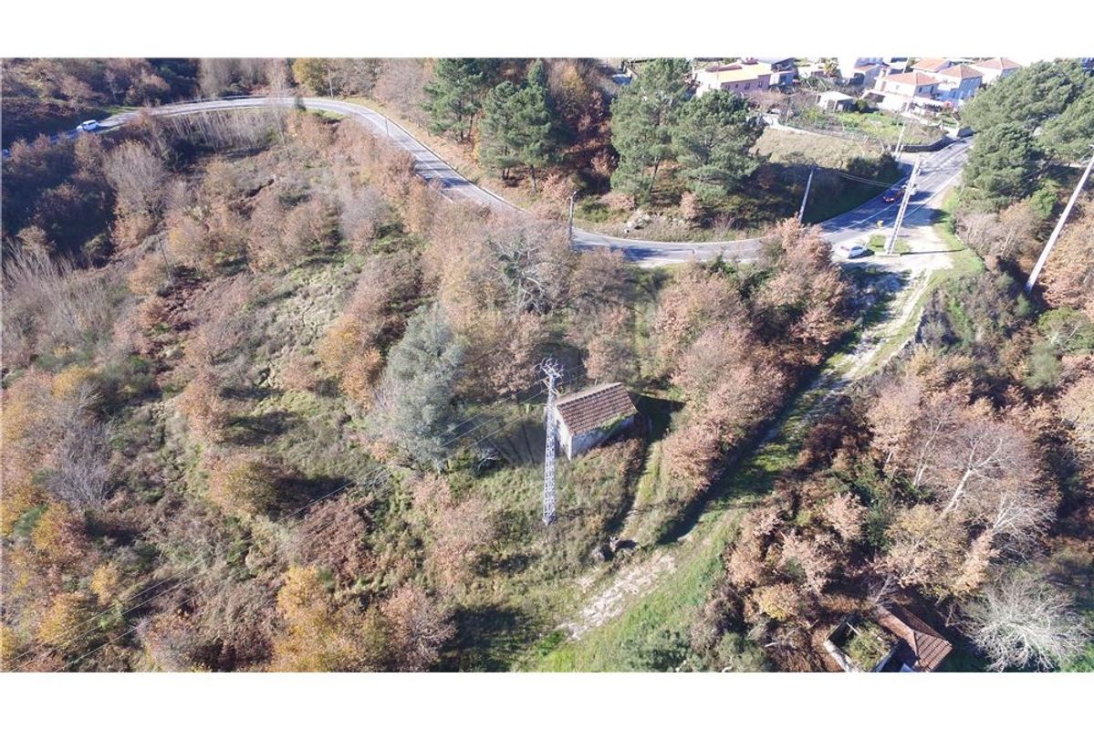 20200m² Land in Baiao, Portugal No. 60357