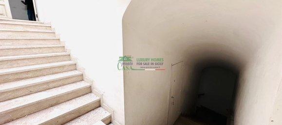 Casa de 10 habitaciónes en Vittoria, Italy No. 301525 23