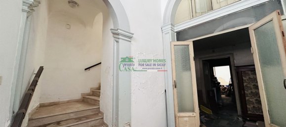 Casa de 10 habitaciónes en Vittoria, Italy No. 301525 5