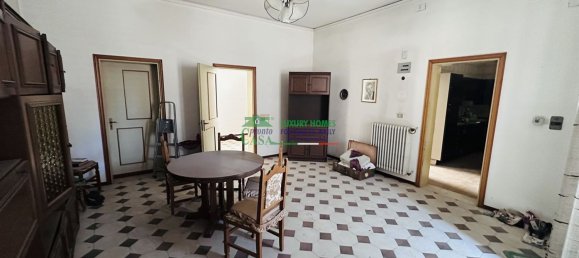 Casa de 10 habitaciónes en Vittoria, Italy No. 301525 7