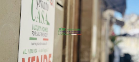 Casa de 10 habitaciónes en Vittoria, Italy No. 301525 26