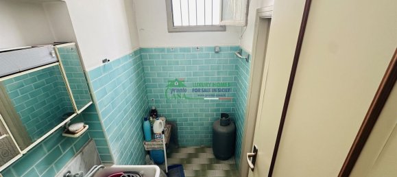 Casa de 10 habitaciónes en Vittoria, Italy No. 301525 16