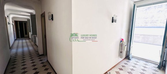 Casa de 10 habitaciónes en Vittoria, Italy No. 301525 9