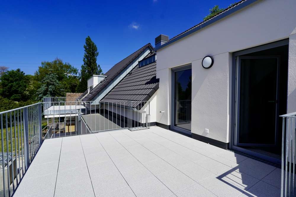 Квартира с 5 комнатами в Висбаден, Германия № 263487