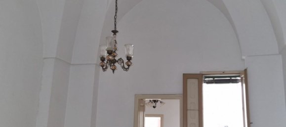 Дом с 8 комнатами в Copertino, Италия № 280299 9