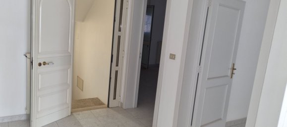 Дом с 8 комнатами в Copertino, Италия № 280299 62