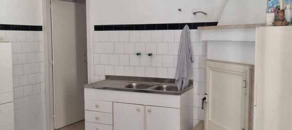 Дом с 8 комнатами в Copertino, Италия № 280299 15