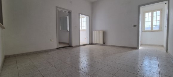 Дом с 8 комнатами в Copertino, Италия № 280299 66